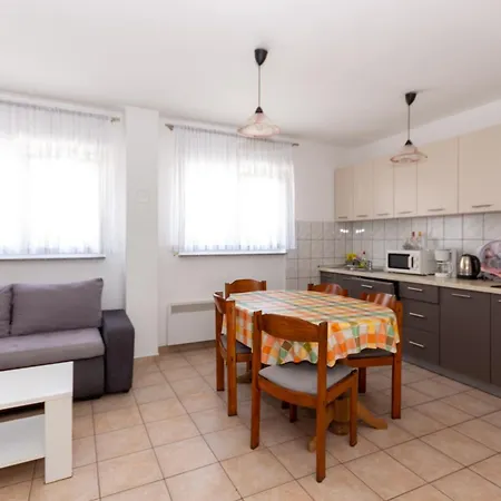 Apartmants Filip 公寓 *